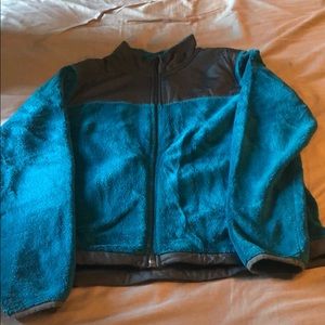 Danskin now girls fleece jacket. Size L(12-14)